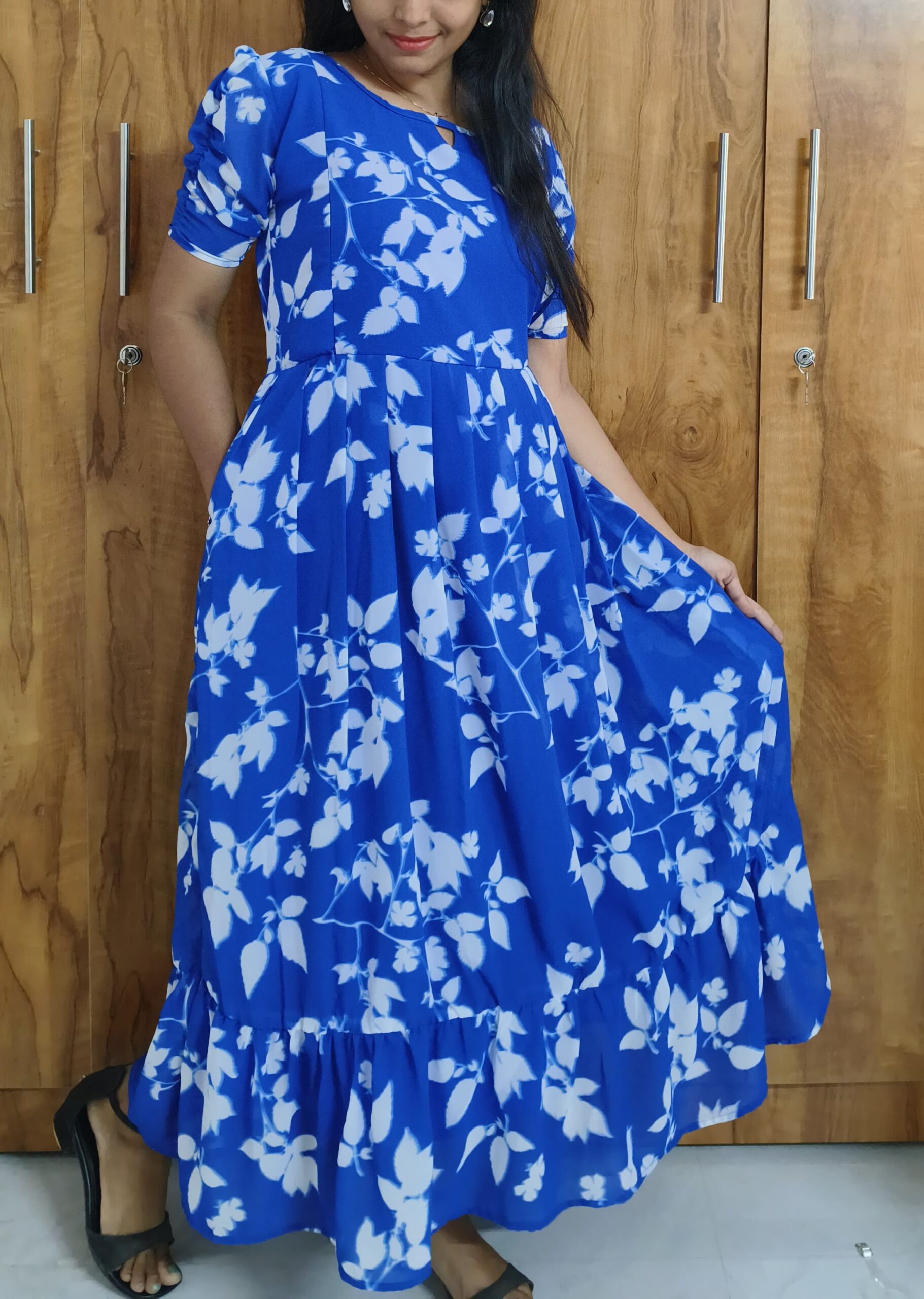 Georgette 2-Tier Feeding Frock - Image 2