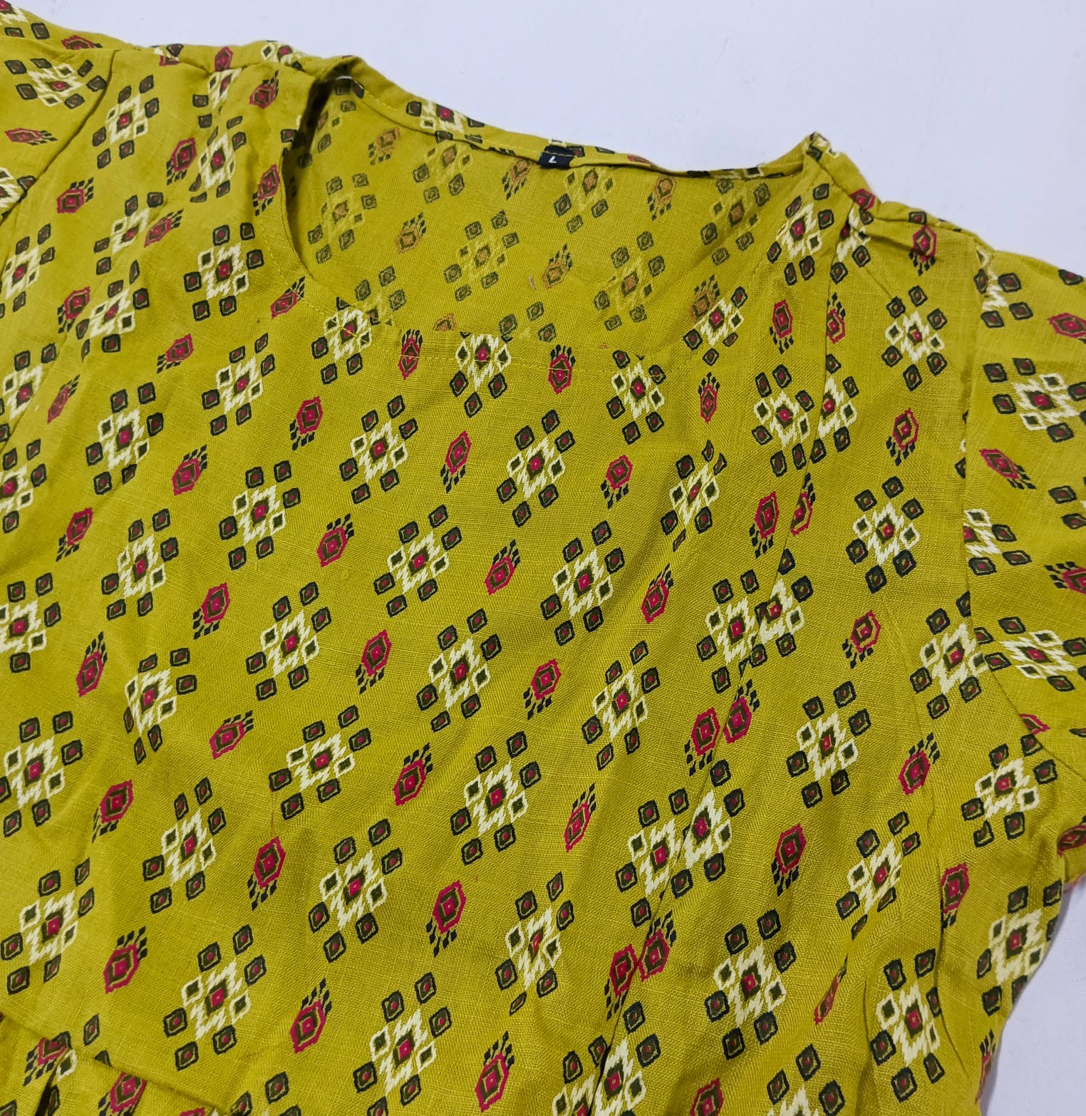 Green Slub Fabric Premium Feeding Gown - Image 4